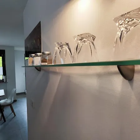 Stilvolle Zwei Etagenwohnung, Parkplatz Apartment Gröbenzell