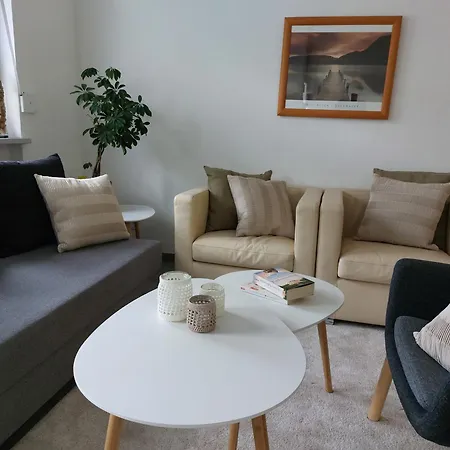 Stilvolle Zwei Etagenwohnung, Parkplatz