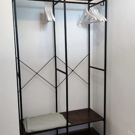Stilvolle Zwei Etagenwohnung, Parkplatz Apartment